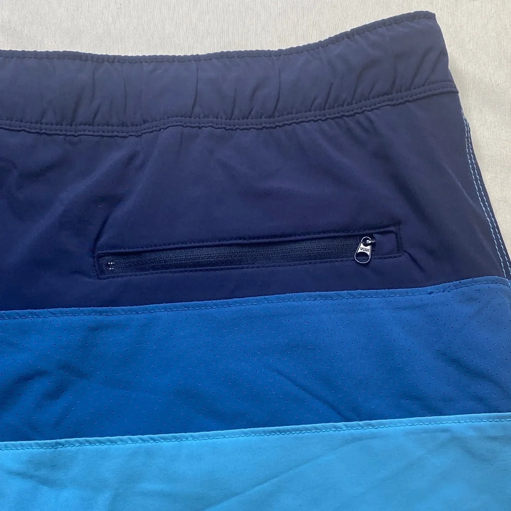 Speedo Men's Two-Tone Blue Board Shorts‎